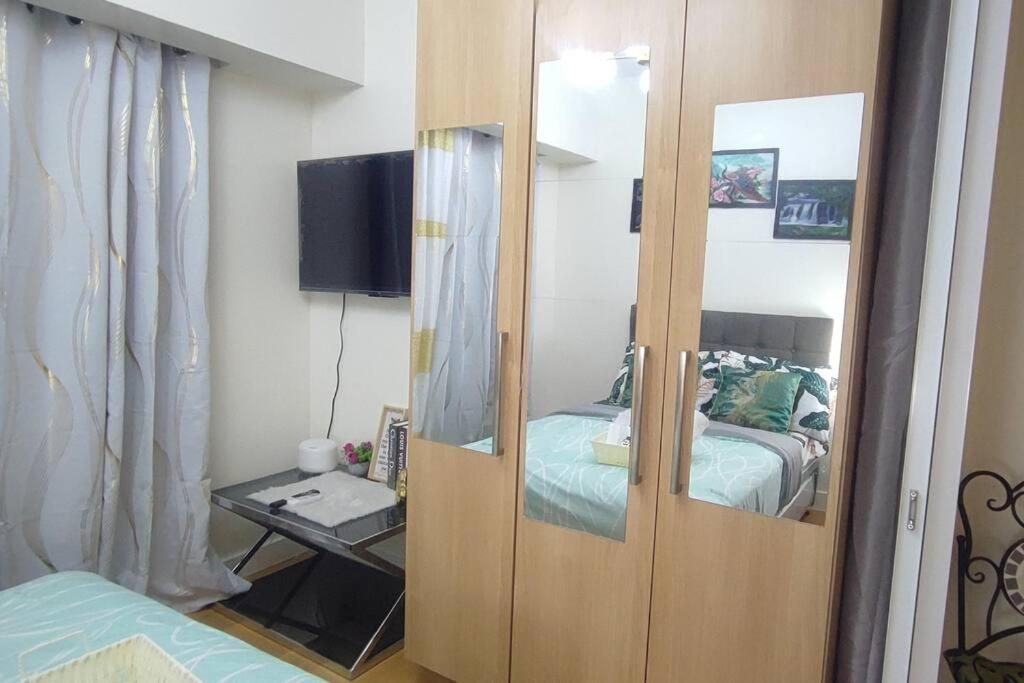 Aveline Suites Elite Rockwell View Acqua Private Residences Near Rockwell Makati Manila Bagian luar foto
