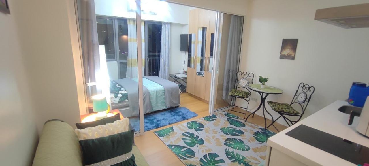 Aveline Suites Elite Rockwell View Acqua Private Residences Near Rockwell Makati Manila Bagian luar foto